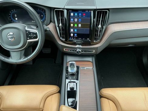 Used 2022 Volvo XC60 B5 Inscription w/ Advanced Package image 21