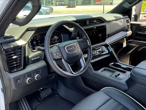 New 2025 GMC Sierra 2500 AT4X image 6