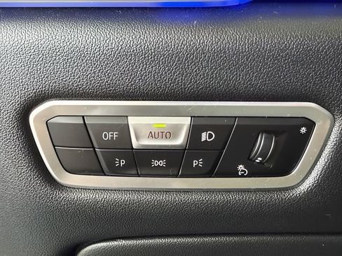 Used 2023 BMW X6 xDrive40i w/ Luxury Seating Package image 22