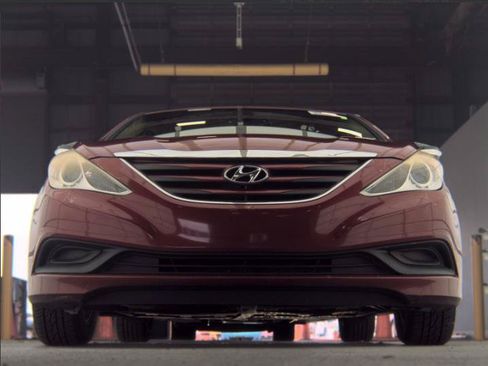 Used 2014 Hyundai Sonata GLS w/ Popular Equipment Group 2 FWD image 3