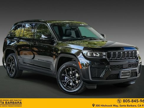 New 2026 Jeep Grand Cherokee Altitude image 1