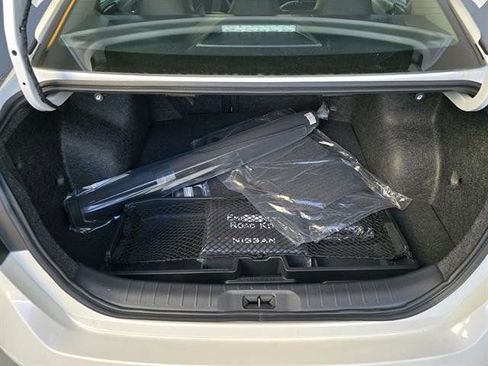 New 2025 Nissan Altima 2.5 SR image 10