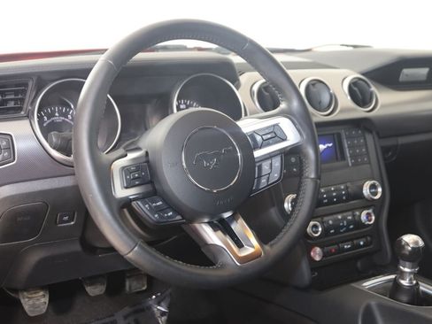Used 2019 Ford Mustang GT RWD image 7