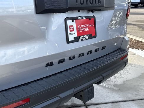 New 2026 Toyota 4Runner SR5 image 9