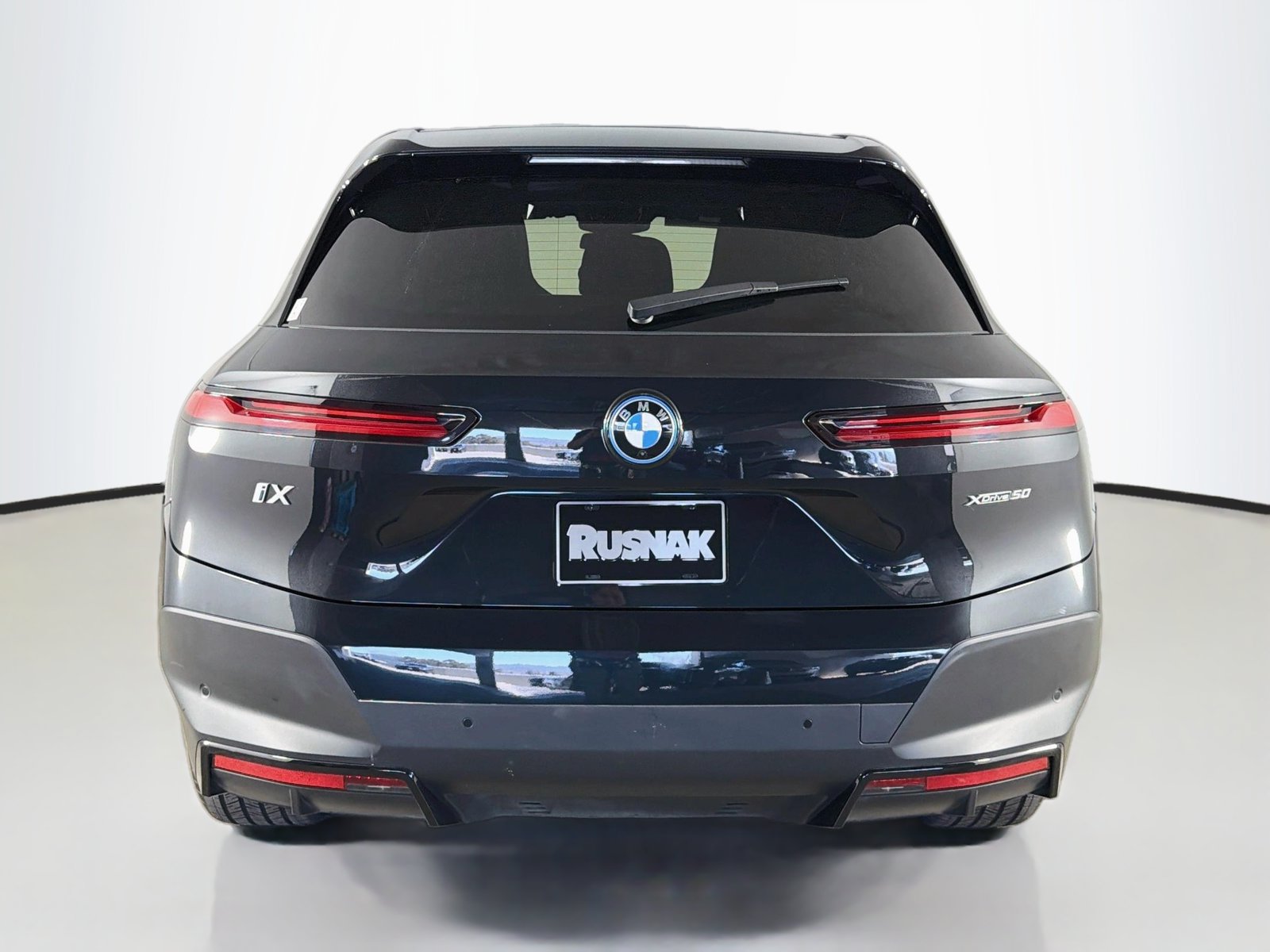 Certified 2024 BMW iX xDrive50 AWD/4WD image 6
