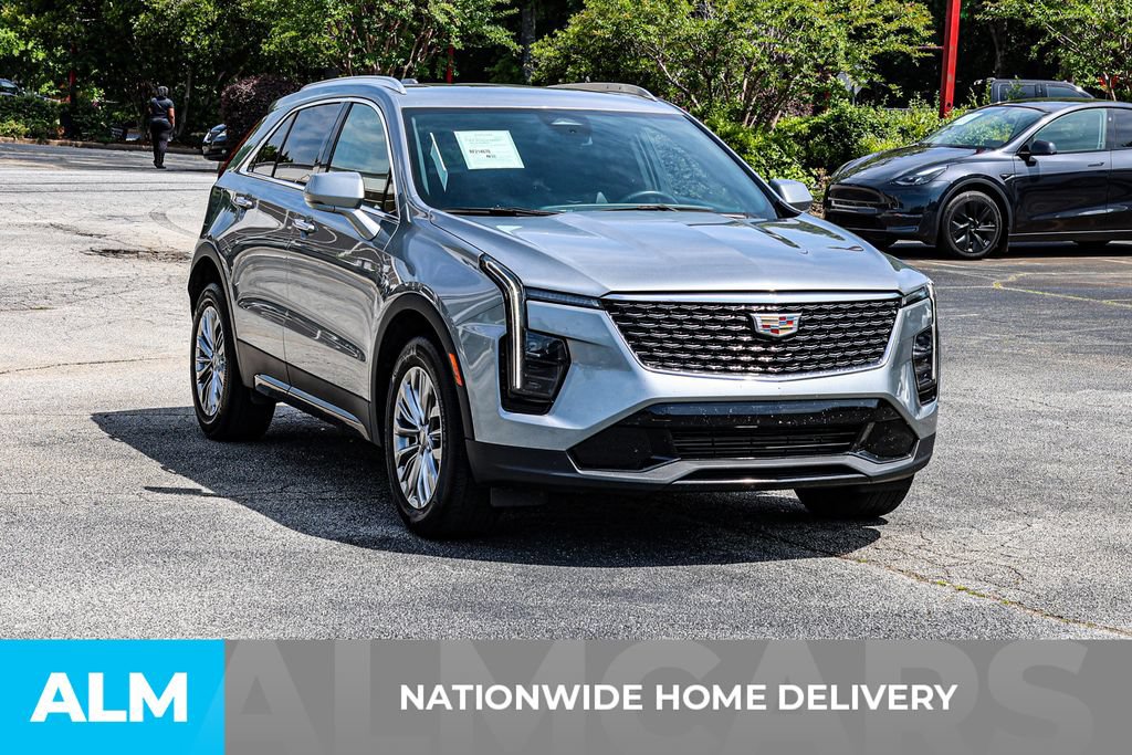 Used 2024 Cadillac XT4 Premium Luxury FWD image 4