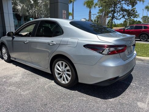 Used 2024 Toyota Camry LE FWD image 4