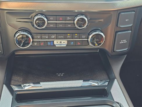 New 2025 Ford F350 King Ranch image 32