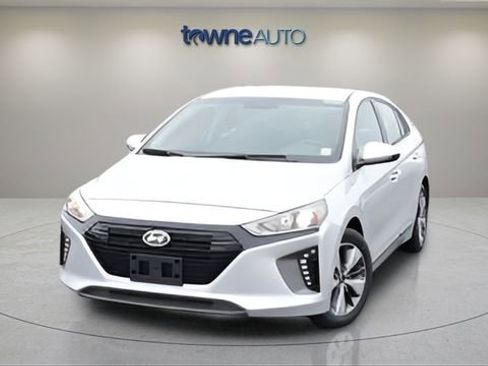 Used 2019 Hyundai Ioniq Plug-In Hybrid image 6