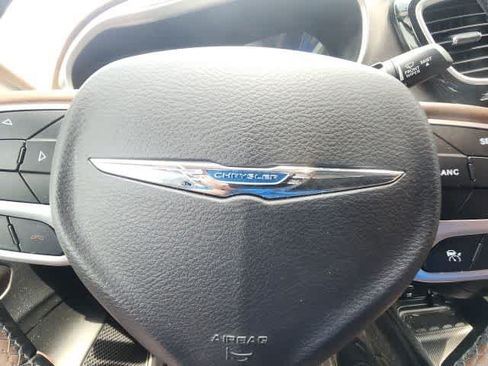 Certified 2019 Chrysler Pacifica Limited w/ Advanced Safetytec Group FWD image 27