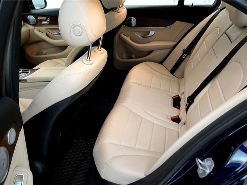 Used 2019 Mercedes-Benz C 300 4MATIC Sedan image 26