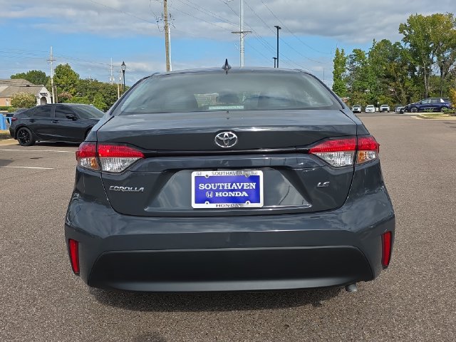 Used 2024 Toyota Corolla LE FWD image 4
