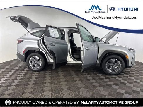 Certified 2025 Hyundai Tucson Blue image 14