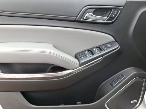 Used 2019 Chevrolet Tahoe LT AWD/4WD image 13