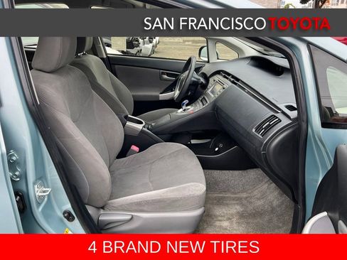 Used 2012 Toyota Prius Three FWD image 17