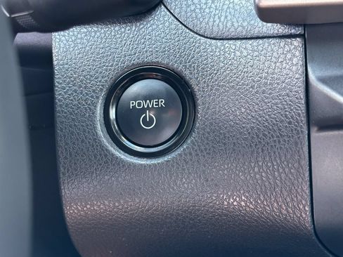 Used 2025 Toyota Camry SE w/ Convenience Package AWD/4WD image 27