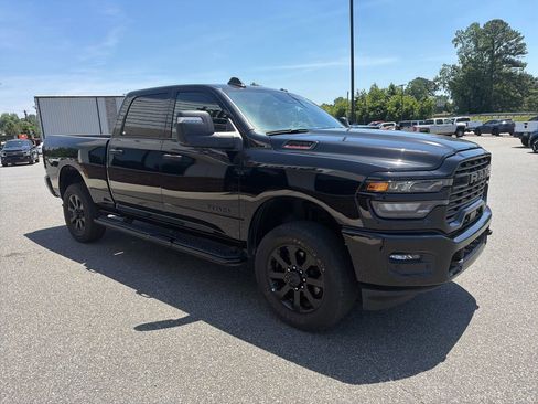 Used 2025 RAM 2500 Big Horn AWD/4WD image 9