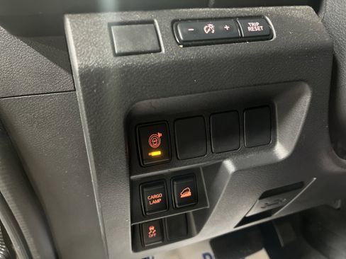 Used 2024 Nissan Frontier S w/ Technology Package image 15