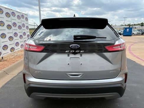 Certified 2024 Ford Edge SEL w/ Convenience Package AWD/4WD image 5