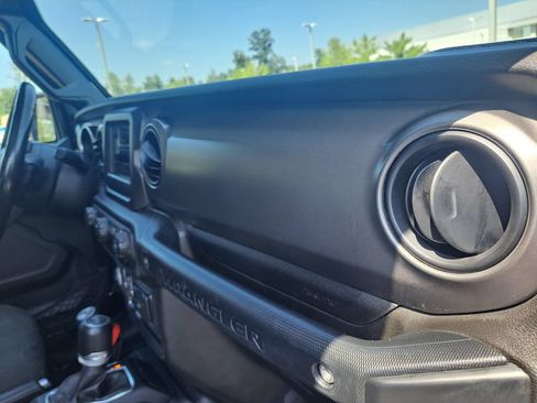 Used 2022 Jeep Wrangler Unlimited Sport AWD/4WD image 27