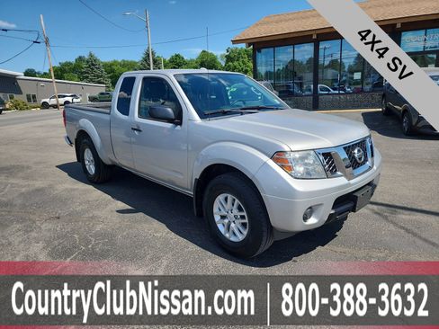 Used 2014 Nissan Frontier SV AWD/4WD image 1
