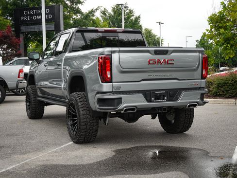 Used 2025 GMC Sierra 1500 AT4 w/ AT4 Premium Package AWD/4WD image 8