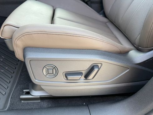 New 2025 Audi Q5 Premium Plus image 30