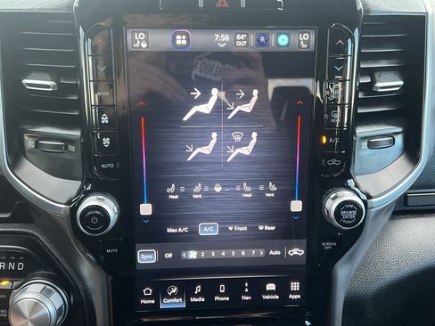 Used 2023 RAM 1500 Laramie AWD/4WD image 22