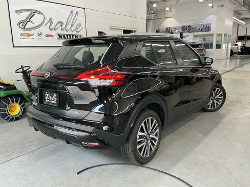 Used 2024 Nissan Kicks SR image 4