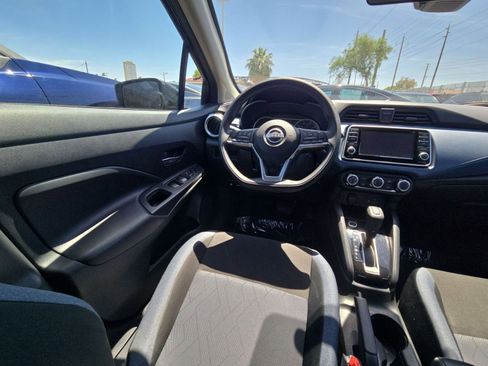 Used 2025 Nissan Versa SV FWD image 27