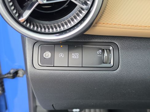 New 2027 Chevrolet Equinox ACTIV w/ Convenience Package III FWD image 33