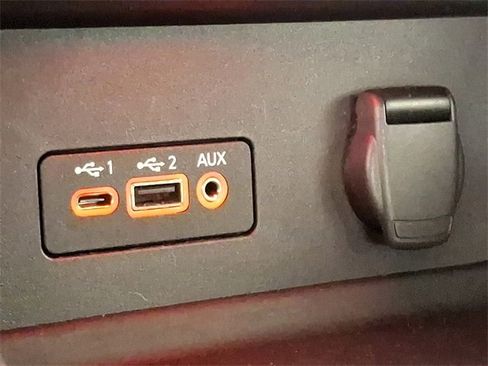 Used 2021 Nissan Sentra SV image 24