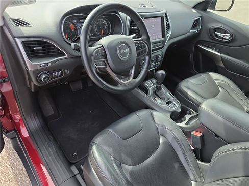 Used 2021 Jeep Cherokee Latitude Lux w/ Comfort/Convenience Group image 14