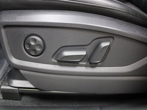 Used 2023 Audi Q5 2.0T Premium Plus image 15