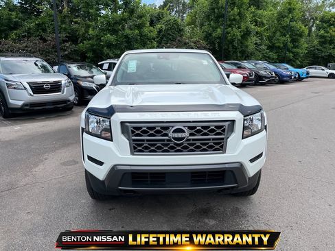 Used 2022 Nissan Frontier SV AWD/4WD image 9