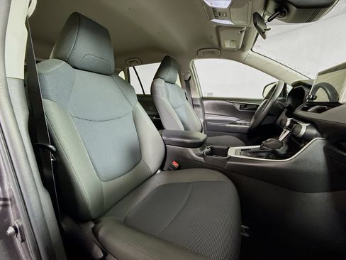 Certified 2023 Toyota RAV4 LE AWD/4WD image 24