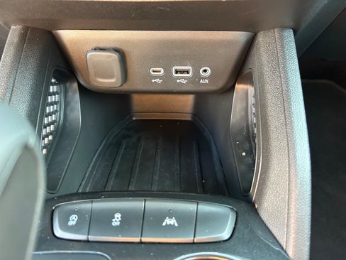 Used 2023 Chevrolet TrailBlazer LS FWD image 16