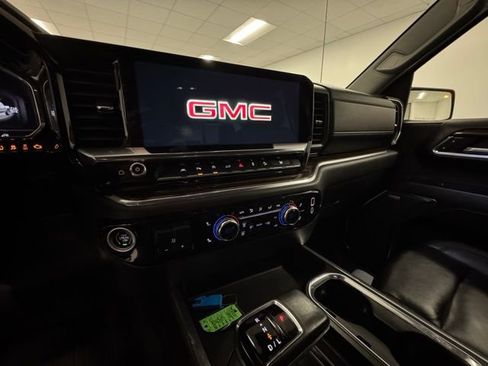 Used 2025 GMC Sierra 1500 Elevation w/ Elevation Premium Package image 15