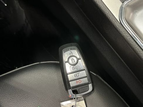 Used 2022 Ford Edge SEL w/ Convenience Package image 31