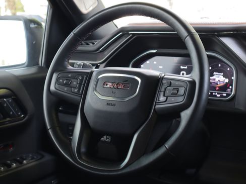 Used 2024 GMC Sierra 1500 AT4 w/ AT4 Preferred Package AWD/4WD image 19