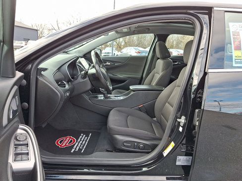 Used 2022 Chevrolet Malibu LT w/ Midnight Edition image 16