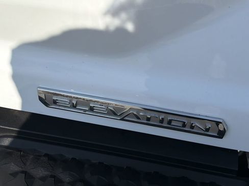 Used 2025 GMC Canyon Elevation image 20