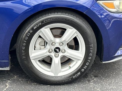 Used 2016 Ford Mustang V6 image 5