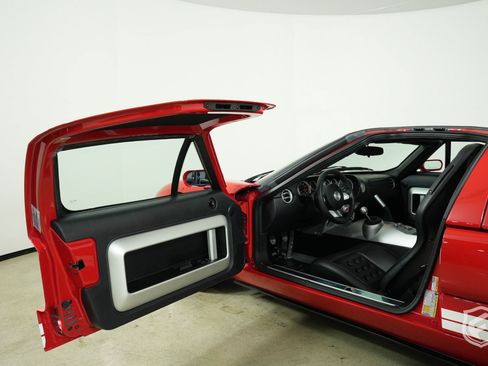 Used 2005 Ford GT image 18