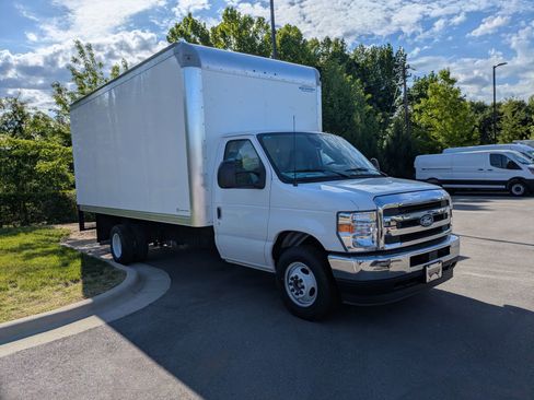 New 2027 Ford E-350 and Econoline 350 Super Duty w/ Power Equipment Group RWD image 2