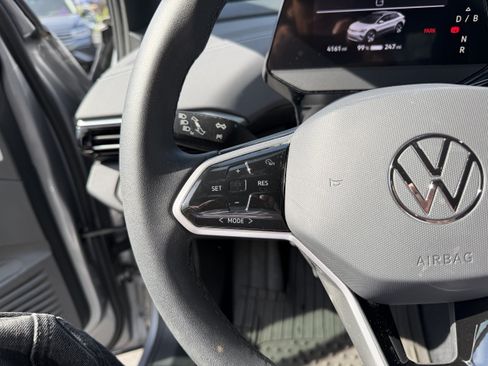 Used 2023 Volkswagen ID.4 Pro AWD/4WD image 15