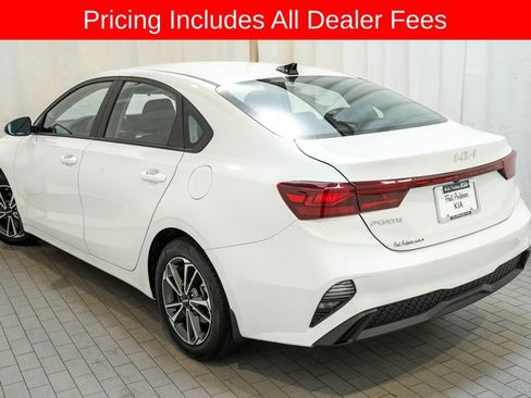Used 2023 Kia Forte LXS w/ LXS Technology Package FWD image 3