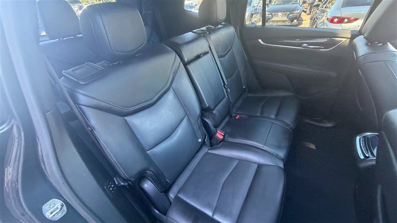 Used 2022 Cadillac XT6 Premium Luxury AWD/4WD image 13