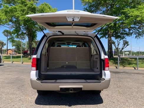 Used 2003 Ford Expedition Eddie Bauer RWD image 9