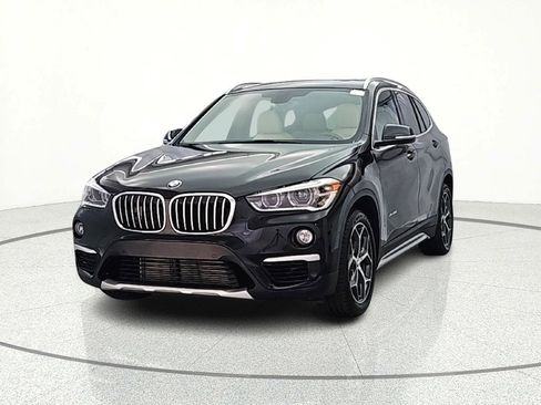 Used 2017 BMW X1 xDrive28i w/ Premium Package AWD/4WD image 2